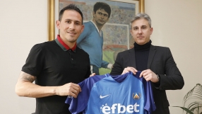 Живко Миланов подписа с 