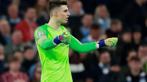 Сари и Кепа се карат. Светът се забавлява (СНИМКИ)