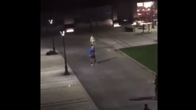 Да премериш сили с Джокович... посред нощ (ВИДЕО)