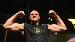 Фюри полудя: иска $ 500 000 000 за бой с Усик