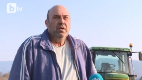 Бащата на един от уличените хвърли вината върху федерацията (ВИДЕО)