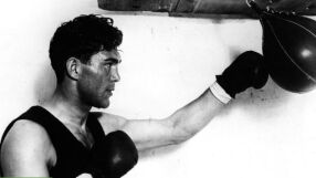 Боксьорът, който вечеря с Хитлер и спаси две еврейски момчета (ВИДЕО)