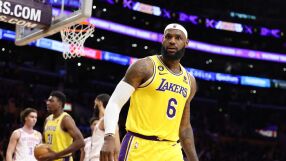 Краля седна на трона в НБА (ВИДЕО)