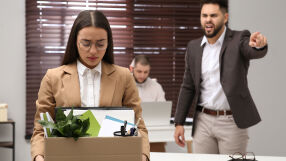 Компаниите не просто съкращават хиляди работни места – те съкращават позиции