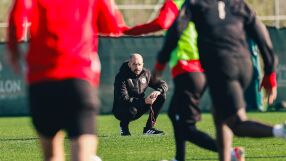 Ел Маестро: Дано Назон и Турицов останат