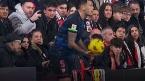 Изпълняваш тъч и получаваш пръст отзад (ВИДЕО)