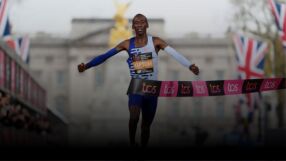 Световен рекордьор загина в катастрофа