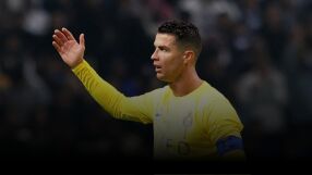 Бесният Роналдо: Сърбин му взе титлата и наградата (ВИДЕО)