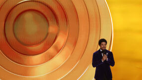 Заради шега за Гренландия и Епстийн: Доналд Тръмп заплаши със съд водещия на наградите „Грами“