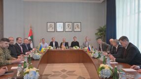 Преговорите за мир: Киев, Москва и Вашингтон отново ще се съберат в Абу Даби