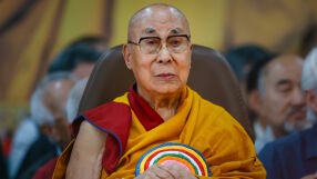 Далай Лама получи „Грами“ за аудиокнига, Китай протестира