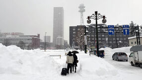 Над 4 метра сняг: Зимата в Япония взе 30 жертви