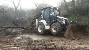 Къщи в Родопите, опасно близо до ръба на бездната: Ако се разболее човек, тук не може да дойде бърза помощ 