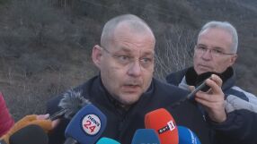 НА ЖИВО: Брифинг за откритите три тела в кемпер край Враца