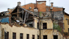 Сграда се сруди, петима загинаха 