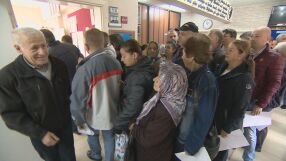 Организацията на вота в чужбина: Български граждани искат президента да наложи вето на промените