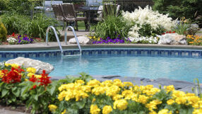 Жена даде 370 000 евро - всичките си спестявания, за къща с двор, след което разбра, че през имота ще минава главен път