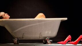 Когато не се вписваш, коНбинираш...