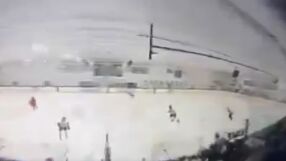 Стрелба на ледена пързалка, най-малко двама са загинали (ВИДЕО)