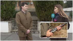 Бракониер закла две кошути край Твърдица – заловен на място при разфасоването