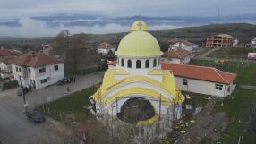 Вяра, издигната с дарения: Село Джигурово строи „свой Александър Невски“ вече десет години