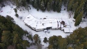 Иван Христанов: Продажбата на хижа "Петрохан" е извършена в необичайно къс срок