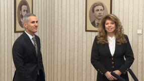 Правителството "Гюров": За първи път кабинет с вицепремиер за честни избори 