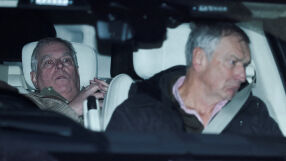 Сянката на Епстийн над монархията: Обиските в Уиндзор продължават след ареста на Андрю