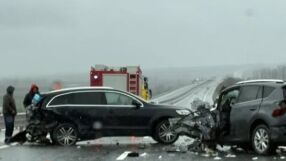 Тежка катастрофа на АМ „Тракия“ край Чирпан (СНИМКИ)