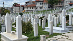 „Празнуваха с печено прасе и агне убийството на хора. Не мога да си представя как може да се живее с това да си убил дете“