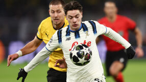 Борусия Дортмунд води с 2:0, но все още e аутсайдер