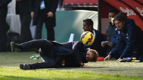 Да нокаутираш треньора по време на мач (ВИДЕО)