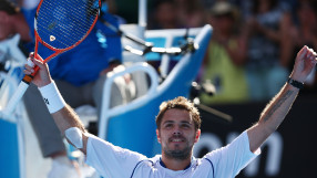 Шампионът Вавринка продължава към полуфиналите