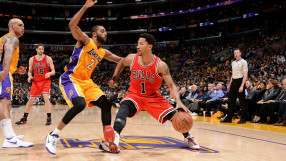 Чикаго започна най-дългата си серия от гостувания с победа в 