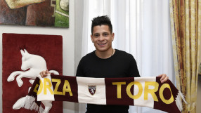 Хуан Итурбе премина в ''Торино''