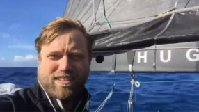 Самотен мореплавател подобри рекорд (ВИДЕО)