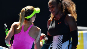 Серина Уилямс достигна на осминафинал без загубен сет