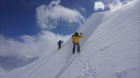 Алпинистът Дойчин Боянов за бурята на Антарктида: Вятърът те мести, лежиш и пълзиш