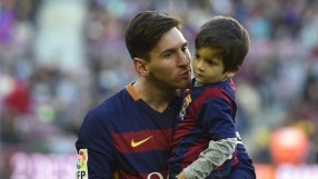 Строгият татко Меси: Синът ми не говори за загубите!