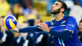 Ървин Нгапет избухна с 12 аса (ВИДЕО)