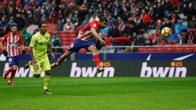 Гол и червен картон за Коста при завръщането му в Примера