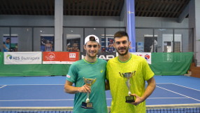 Донев и Милушев спечелиха титлата на Държавното първенство по тенис в зала
