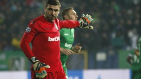 Оперираха отново Владо Стоянов