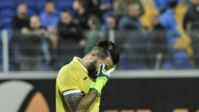 Двама вратари и куп ненужни не заминаха с 