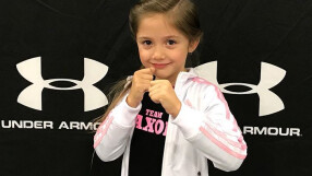 Малката Джаксън с тежките юмруци (ВИДЕО)