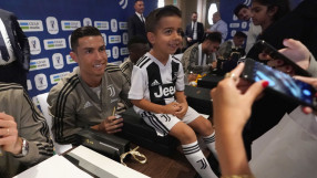 Кристиано Роналдо подлуди Саудитска Арабия (ВИДЕО)