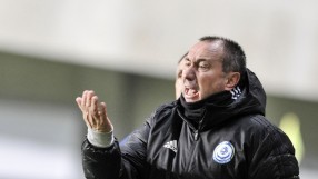 Мъри Стоилов вече не е селекционер на Казахстан