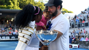 Новото нормално: Серина и дъщеря ѝ играят на... PCR тест (ВИДЕО)