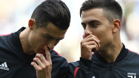 Кристиано Роналдо и Пауло Дибала в страстна... целувка (ВИДЕО)