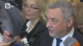 Валери Симеонов: Държавата няма да допусне ликвидирането на 
